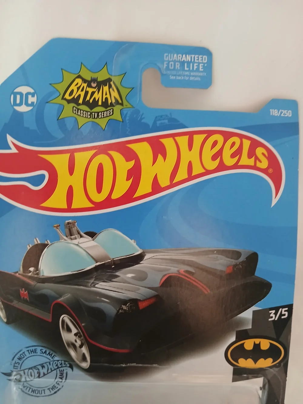 Hot Wheels 2017 TV Series Batmobile Hot Wheels DC Comics New In Plastic